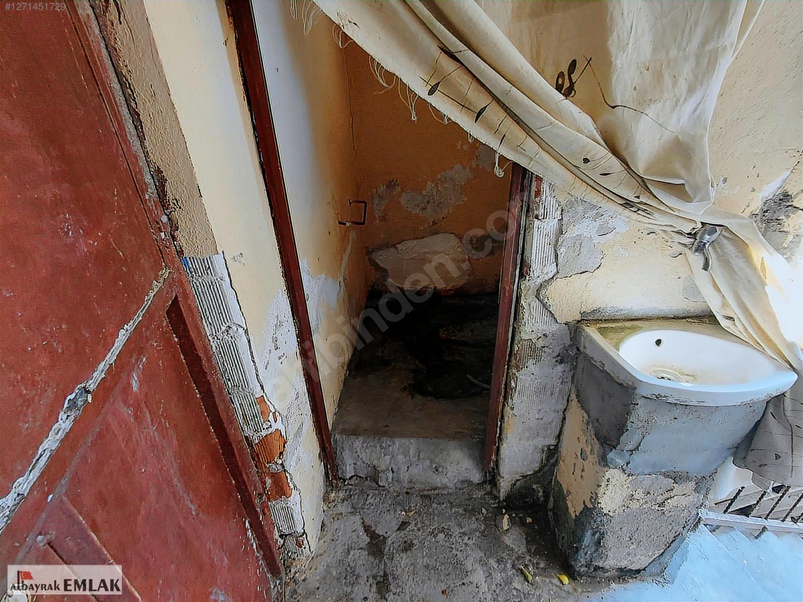 AKHİSAR ZEYTİNLİOVA DA SATILIK ARSA FİYATINA 120 M2 3+1 EV - MANİSA AKHİSAR fotoğraf 15