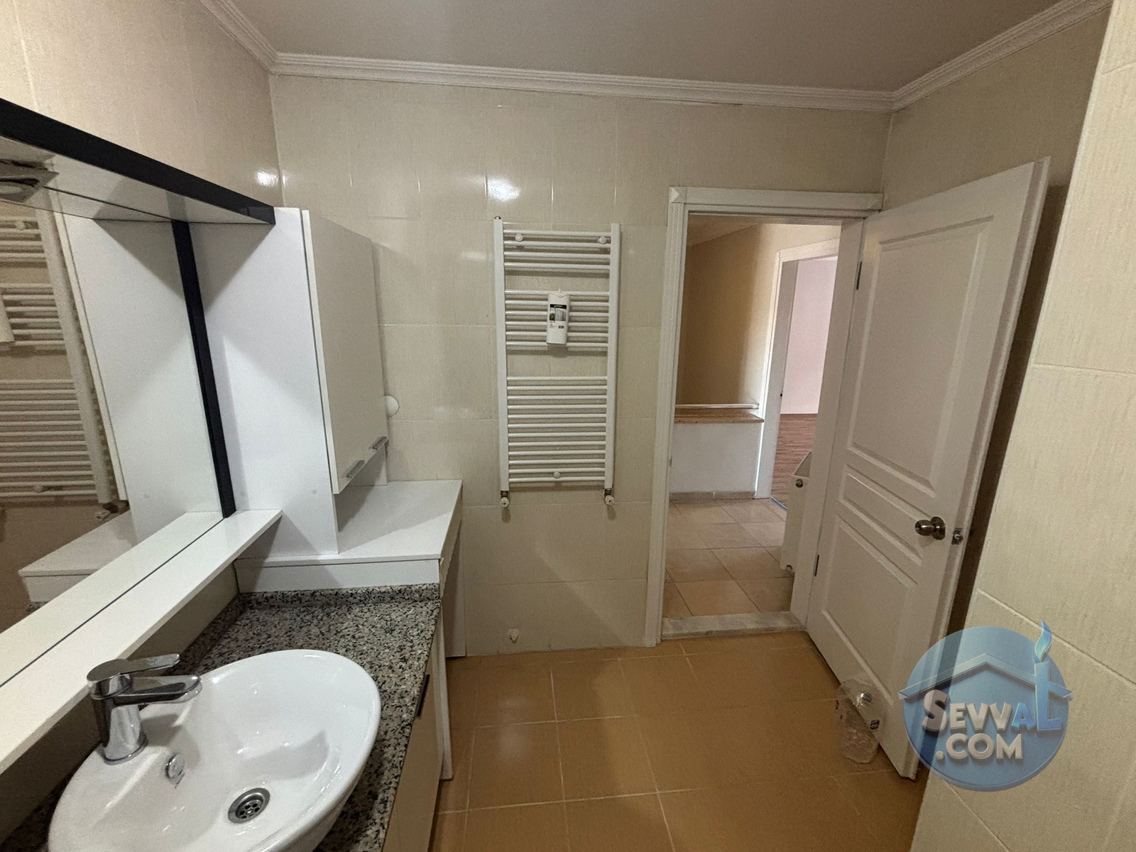 GÖLCÜK MERKEZ MANZARALI GENİŞ 3+1 TERASLI DAİRE 160 m2 - Kocaeli Gölcük fotoğraf 4