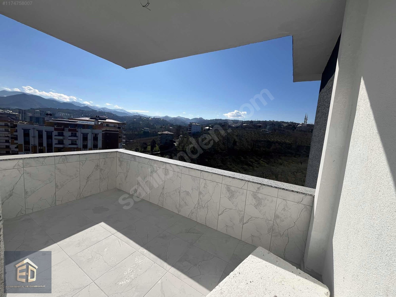 YALINCAK'DA SATILIK 170M2 3+1 FULL DENİZ MANZARALI DAİRE - TRABZON ORTAHİSAR fotoğraf 3