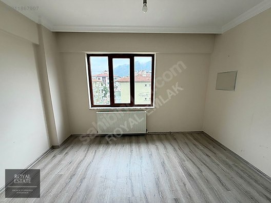 ROYAL EMLAKTAN BAHÇELERİÇİNDE KİRALIK 1+1 DAİRE - AMASYA MERKEZ fotoğraf 8