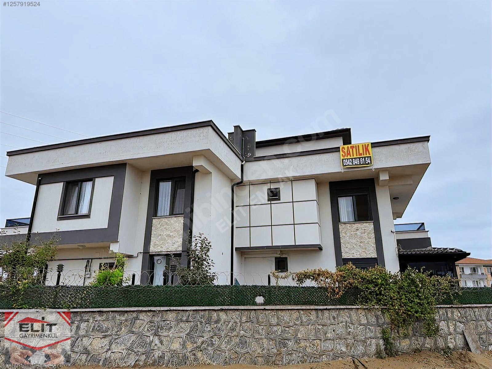 KARASU'DA FIRSAT SATILIK HAVUZLU BAHÇELİ TERASLI LÜKS VİLLA - SAKARYA KARASU fotoğraf 11