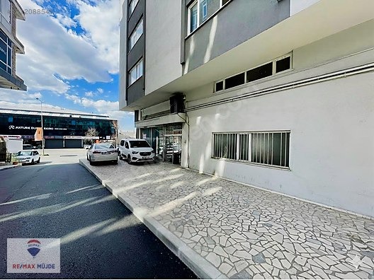 SAVAŞ CADDESİNDE 4 CEPHELİ TAM KAT KİRALIK 350 M2 - İSTANBUL GÜNGÖREN fotoğraf 30