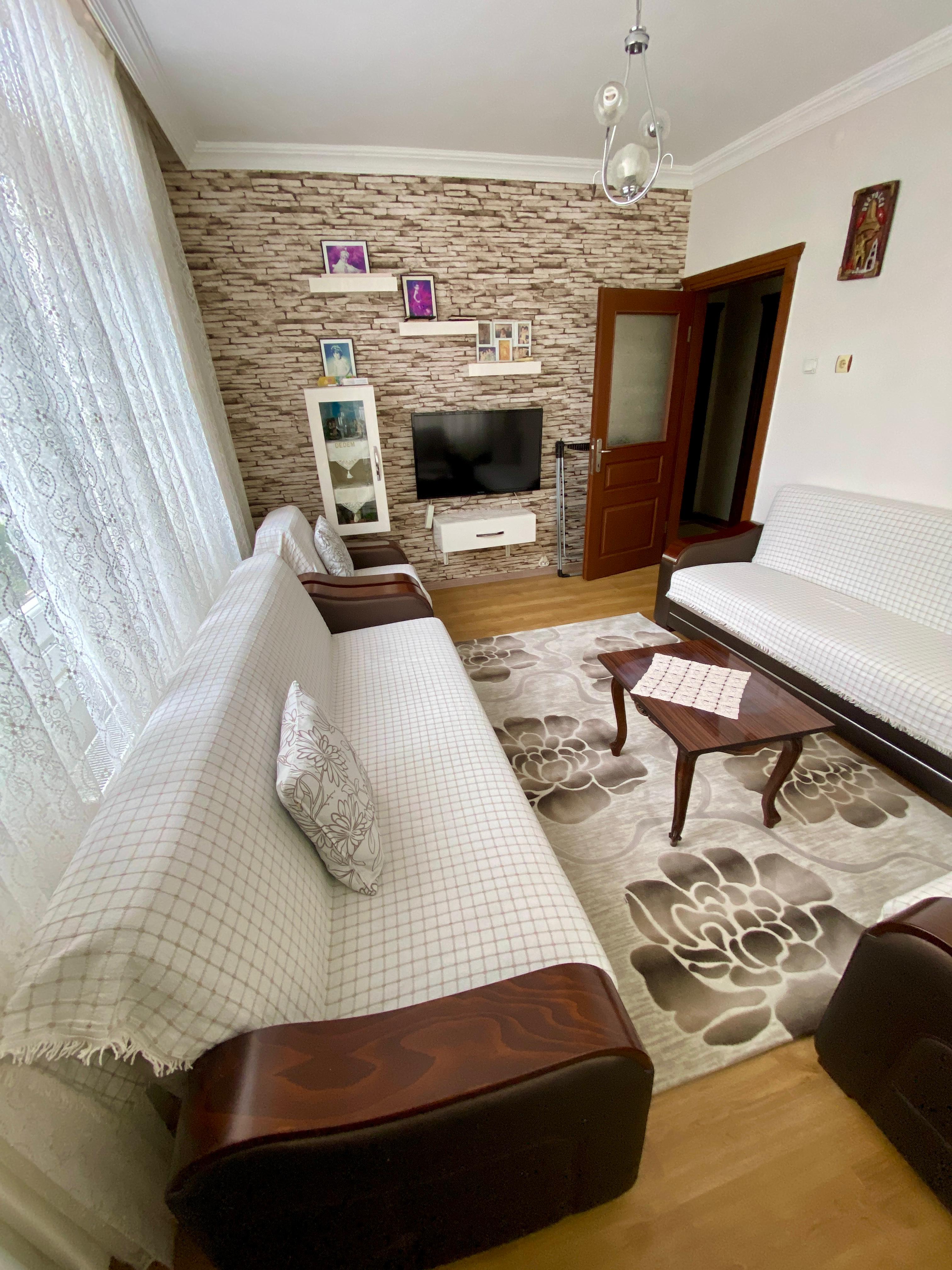 FIRSAT DAİRE DOĞALGAZLI GENİŞ OTURUMLU İÇİ FUL YAPILI 3+1 DAİRE - MERSİN MEZİTLİ fotoğraf 7