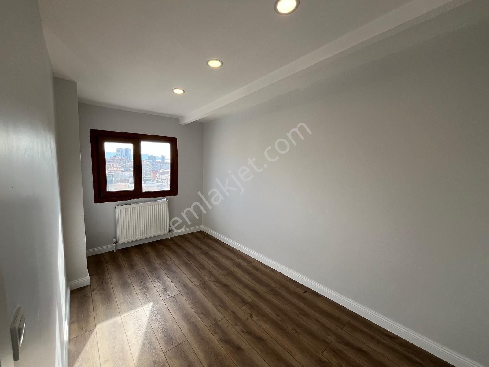 Baki Emlaktan Atalarda Geniş Dublexs 5+2 Daire - İSTANBUL KARTAL fotoğraf 12