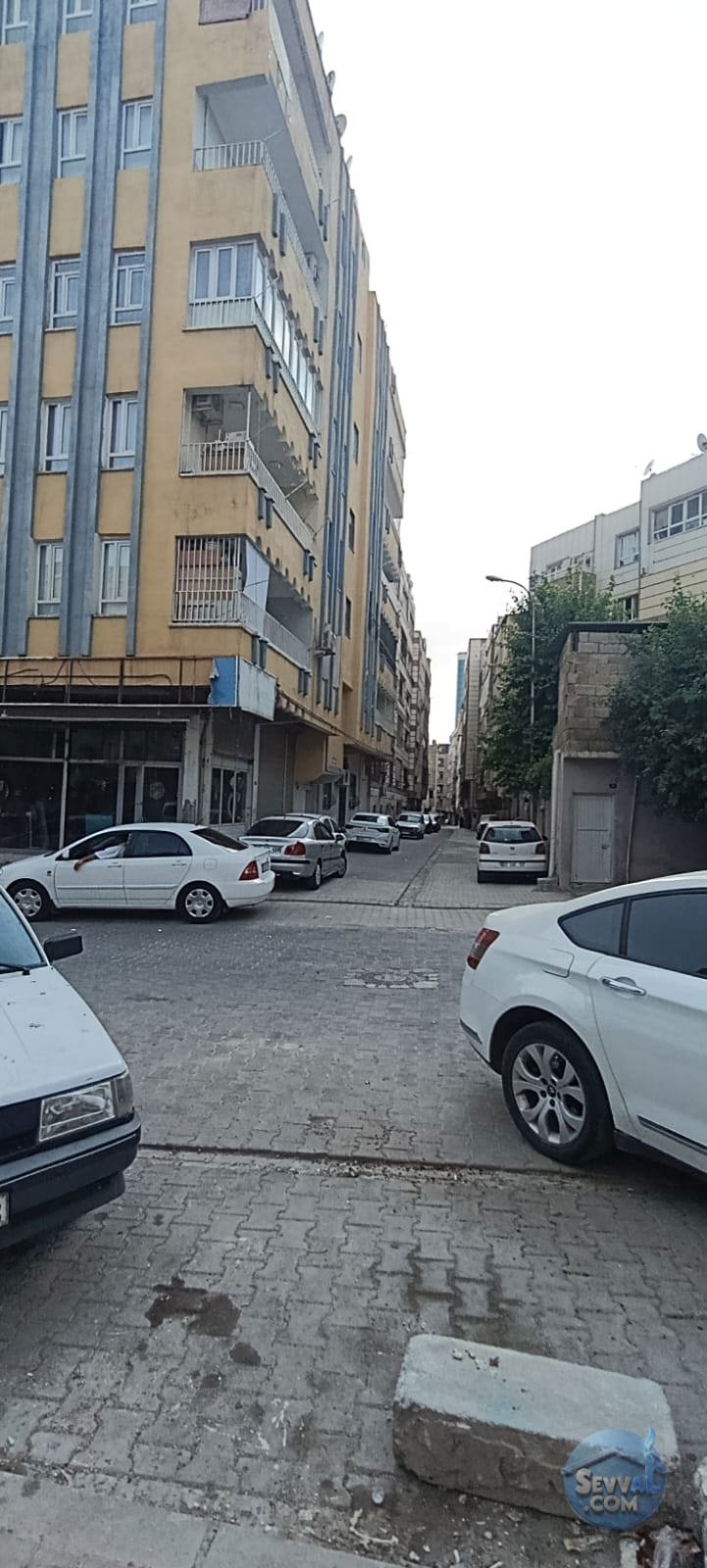 ŞAİR NABİ MAH 5.KAT 3+1 D.GAZLI - ŞANLIURFA HALİLİYE fotoğraf 2