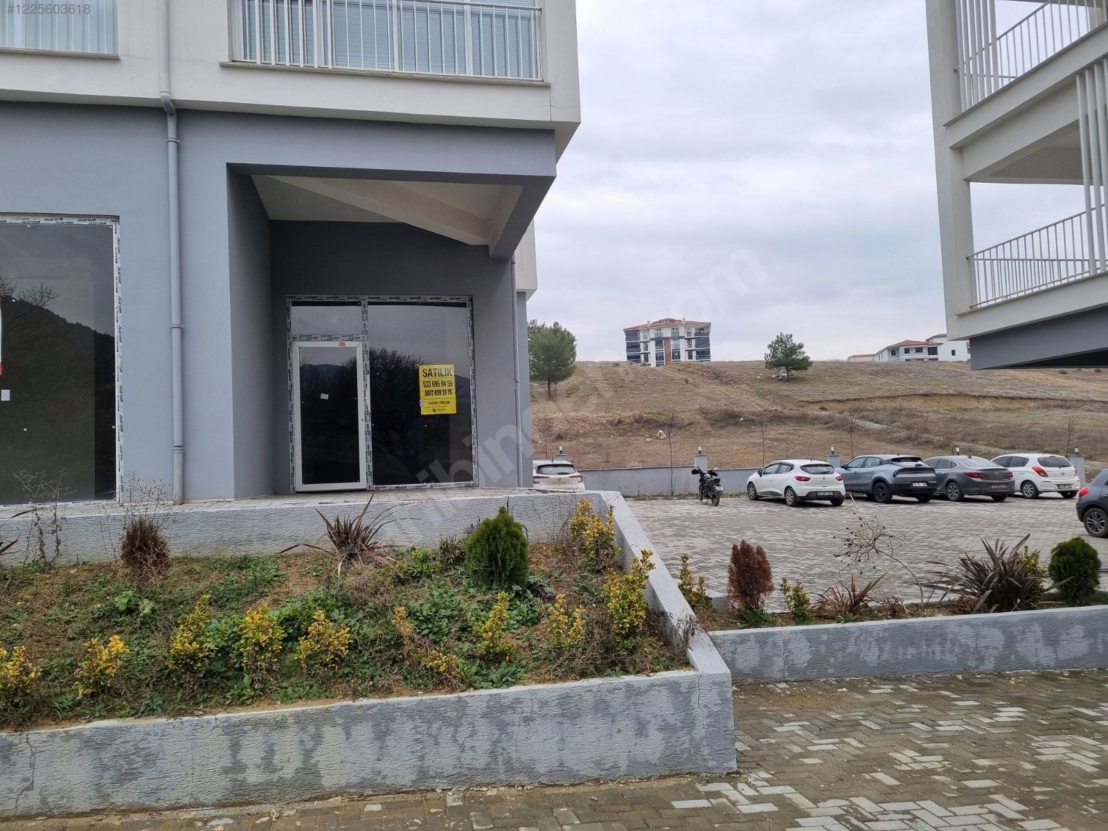 Cadde Emlaktan Beşbinevler de her işe uygun boş dükkan - KARABÜK MERKEZ fotoğraf 2