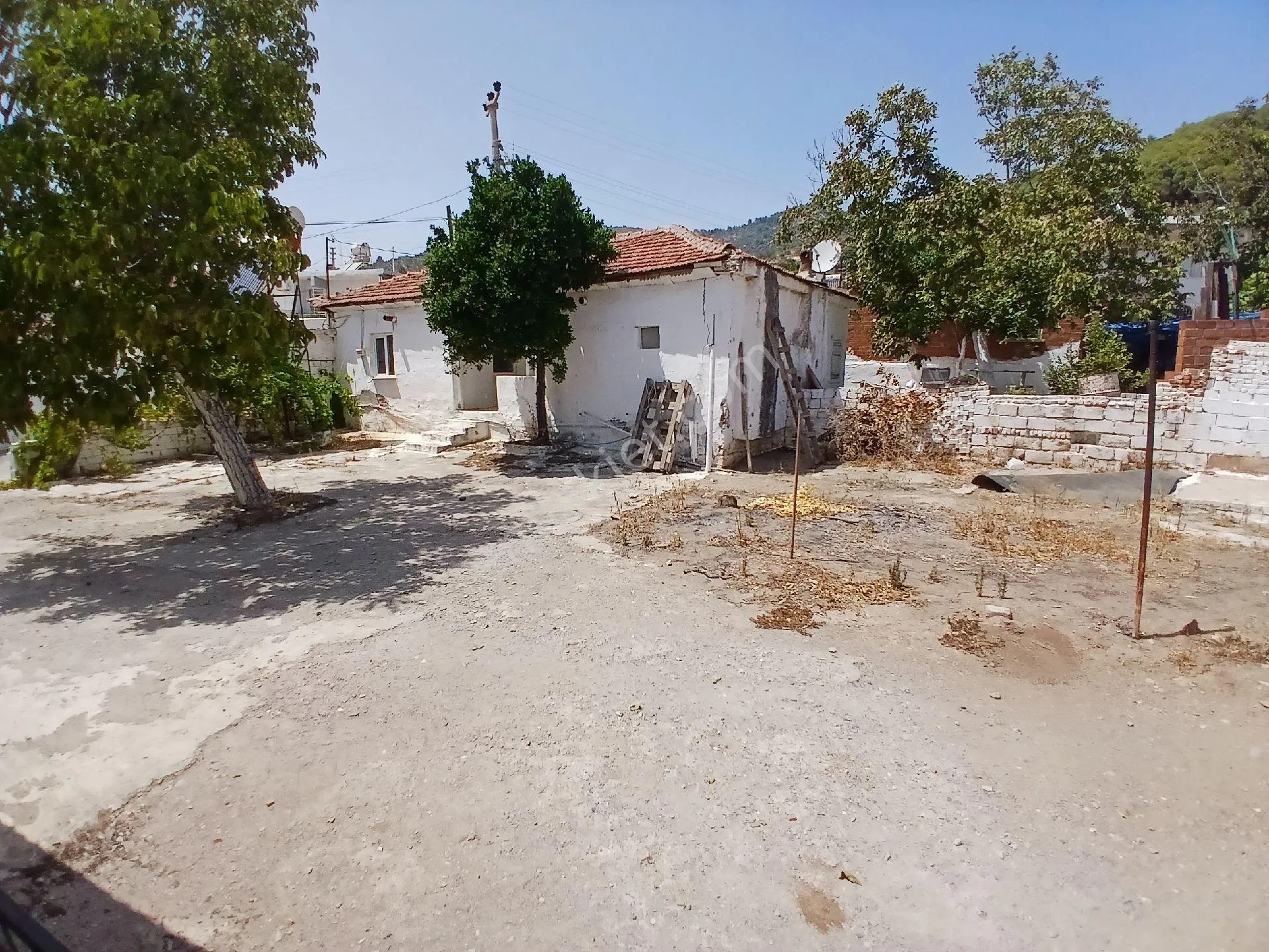 İzmir Bayındır Yakapınarda Taş Ev Satılık - İZMİR BAYINDIR fotoğraf 12