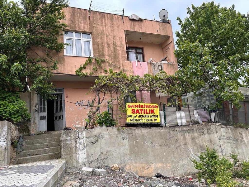 ARNAVUTKÖY MERKEZDE 208m2 ARSA İÇİNDE 3 KATLI MÜSTAKİL BİNA - İSTANBUL ARNAVUTKÖY fotoğraf 2