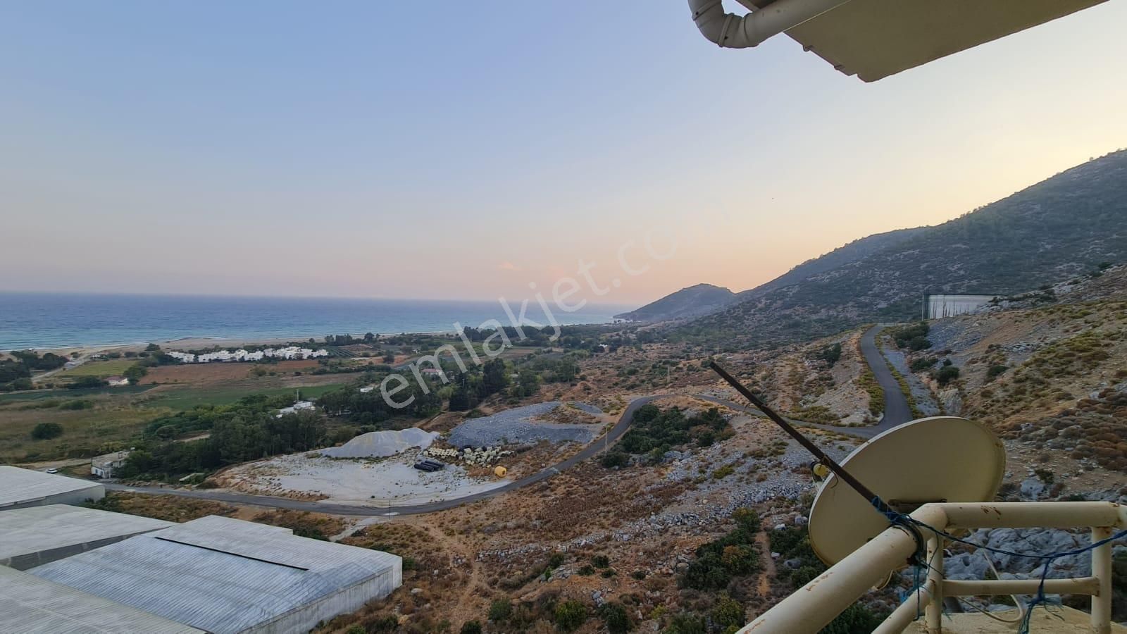 Anchor Gayrimenkul' Den Full Deniz Manzaralı Ören Mahallesi Toki 2.etapta Satılı - MERSİN ANAMUR fotoğraf 8