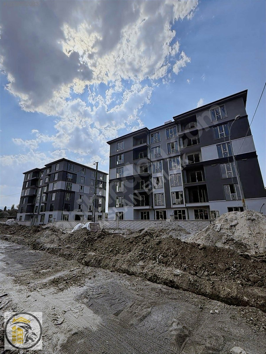ASLAN EMLAK'tan TOKİ BALKONSUZLARDA SATILIK 2+1 DAİRE - KÜTAHYA MERKEZ fotoğraf 2