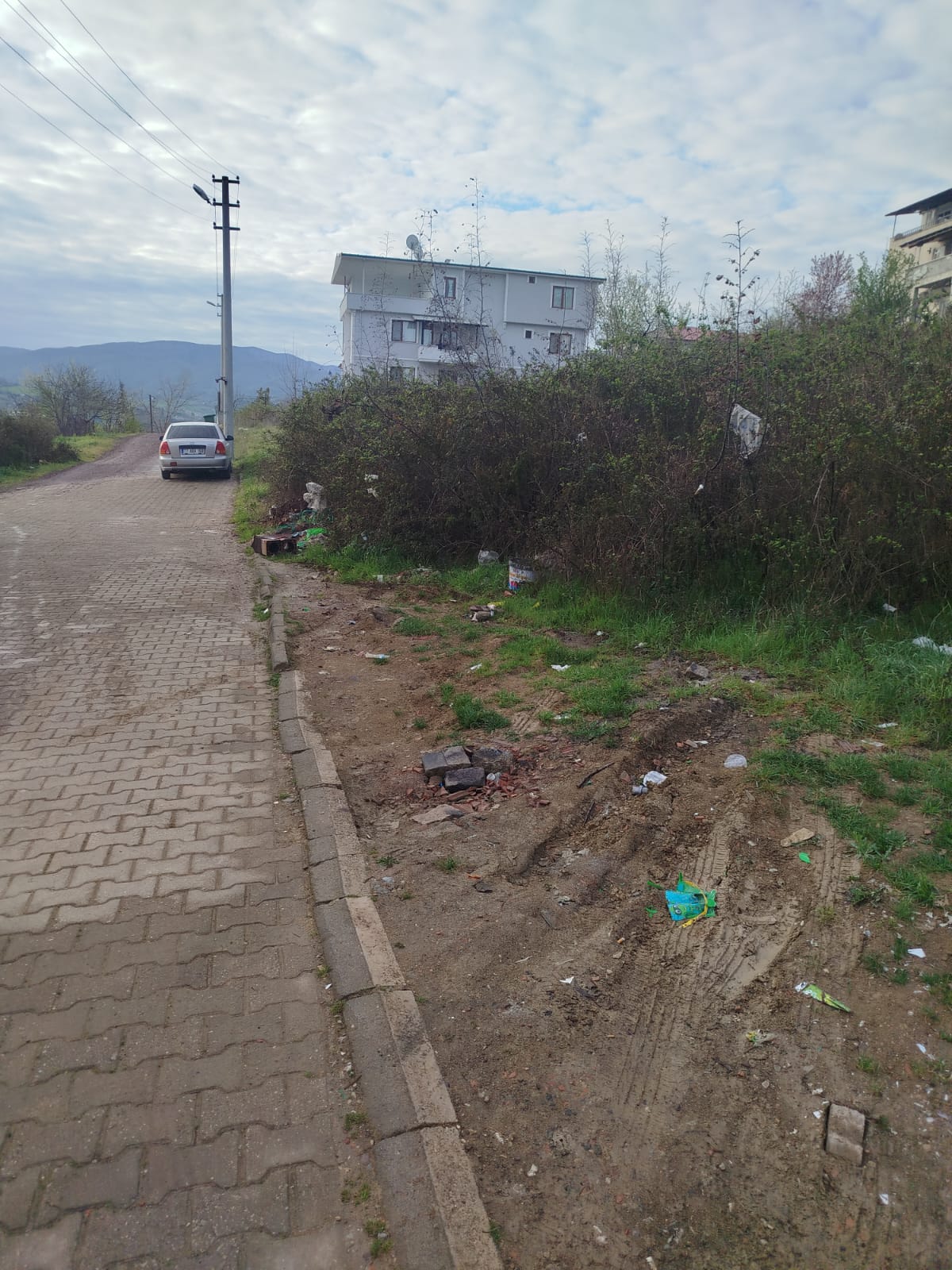 345metre kare imarlı satılık arsa - YALOVA MERKEZ fotoğraf 2