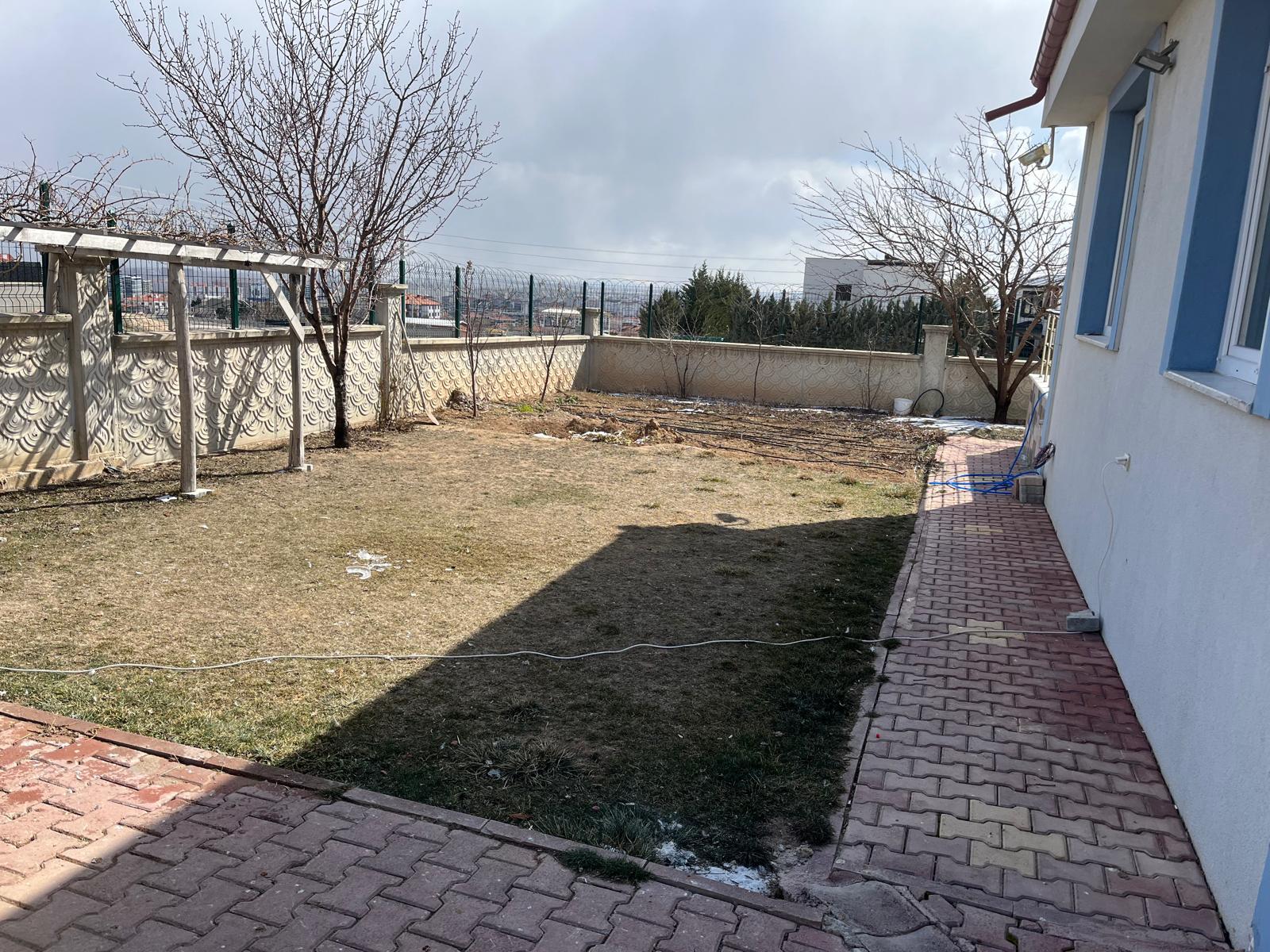 SAHİBİNDEN SATILIK GÜLİSTAN PARSELLERİNDE ARSA EV - KONYA SELÇUKLU fotoğraf 3