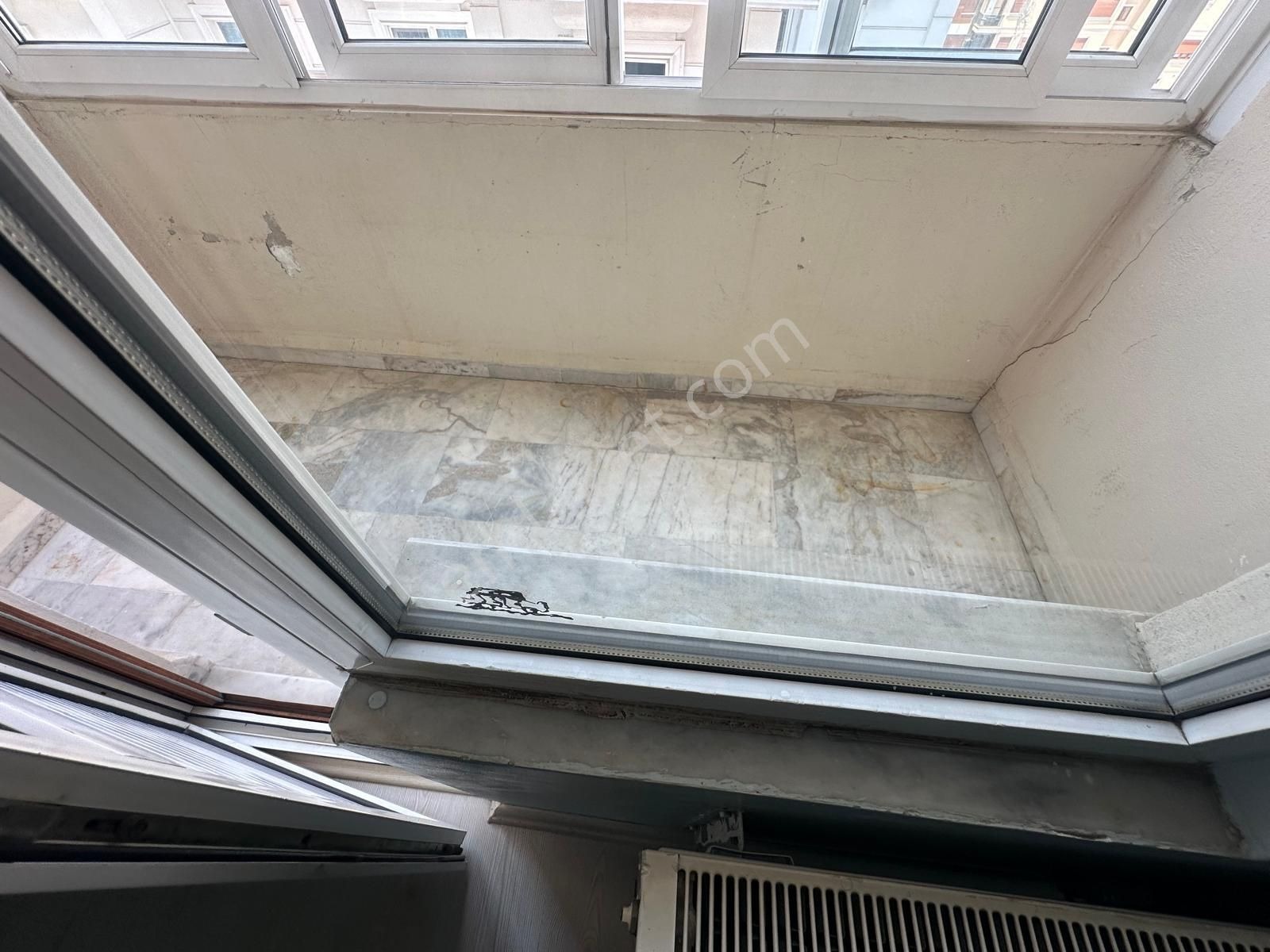 Baki Emlak'tan Kartal Kordonboyu Sahılde 3+1 Geniş Daire - İSTANBUL KARTAL fotoğraf 6