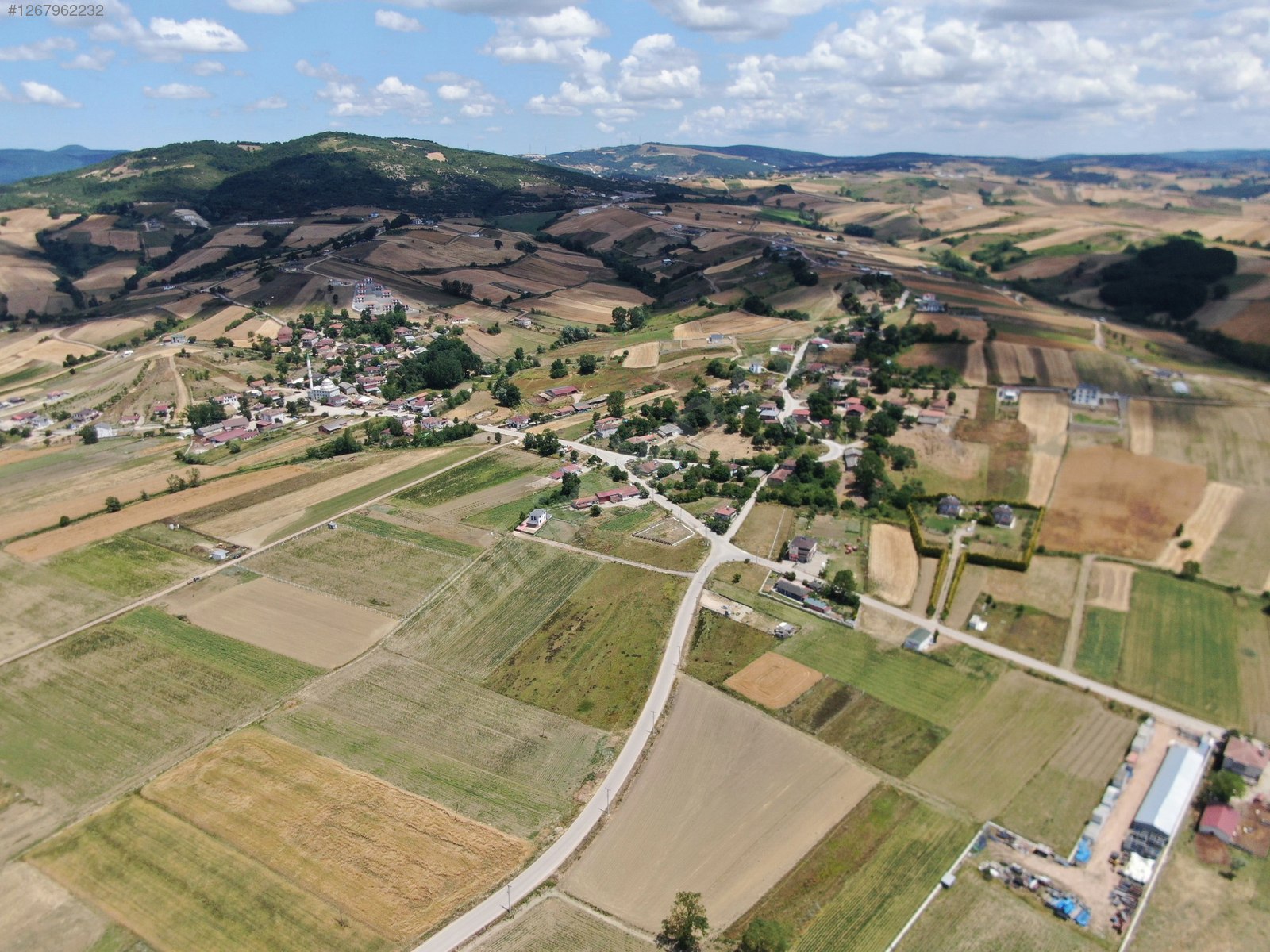 KOCAELİ DERİNCE KARAGÖLLÜ  KÖYÜNDE   347 M²  TARLA  SATILIKTIR - KOCAELİ DERİNCE fotoğraf 5