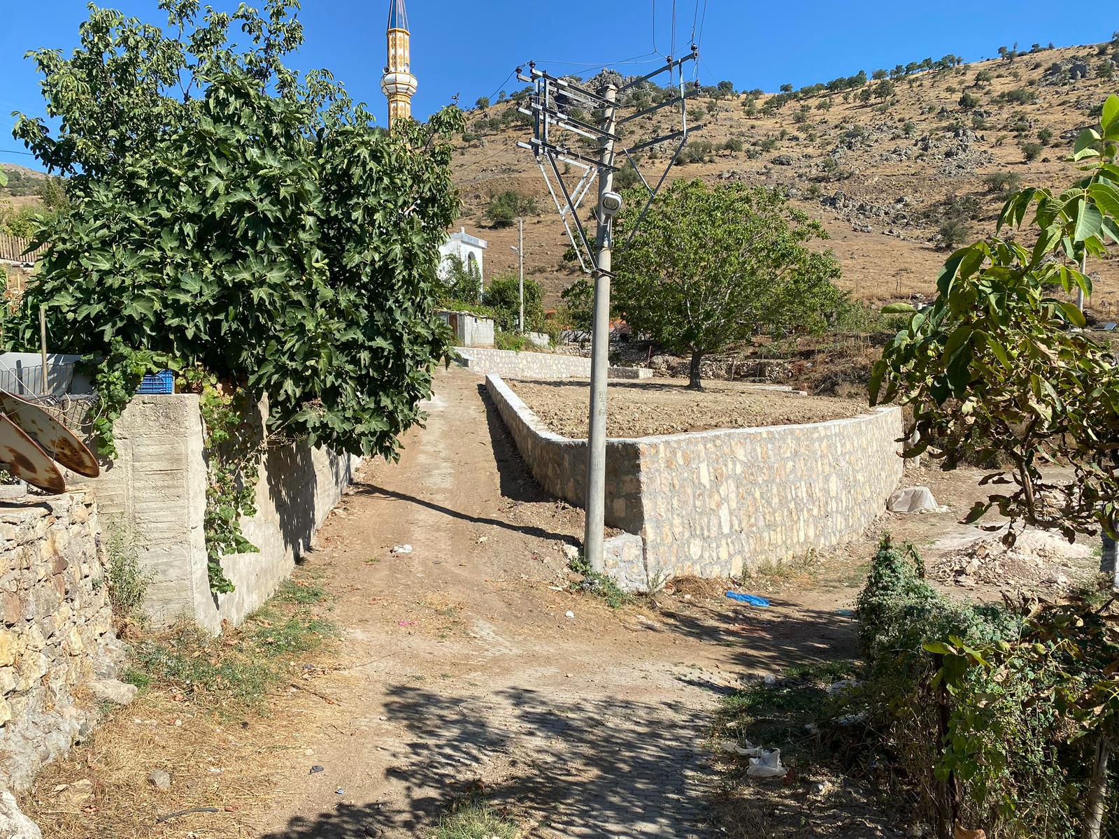 Manisa Yunusemre Turgutalp Mah. Satılık Arsa - MANİSA YUNUSEMRE fotoğraf 4