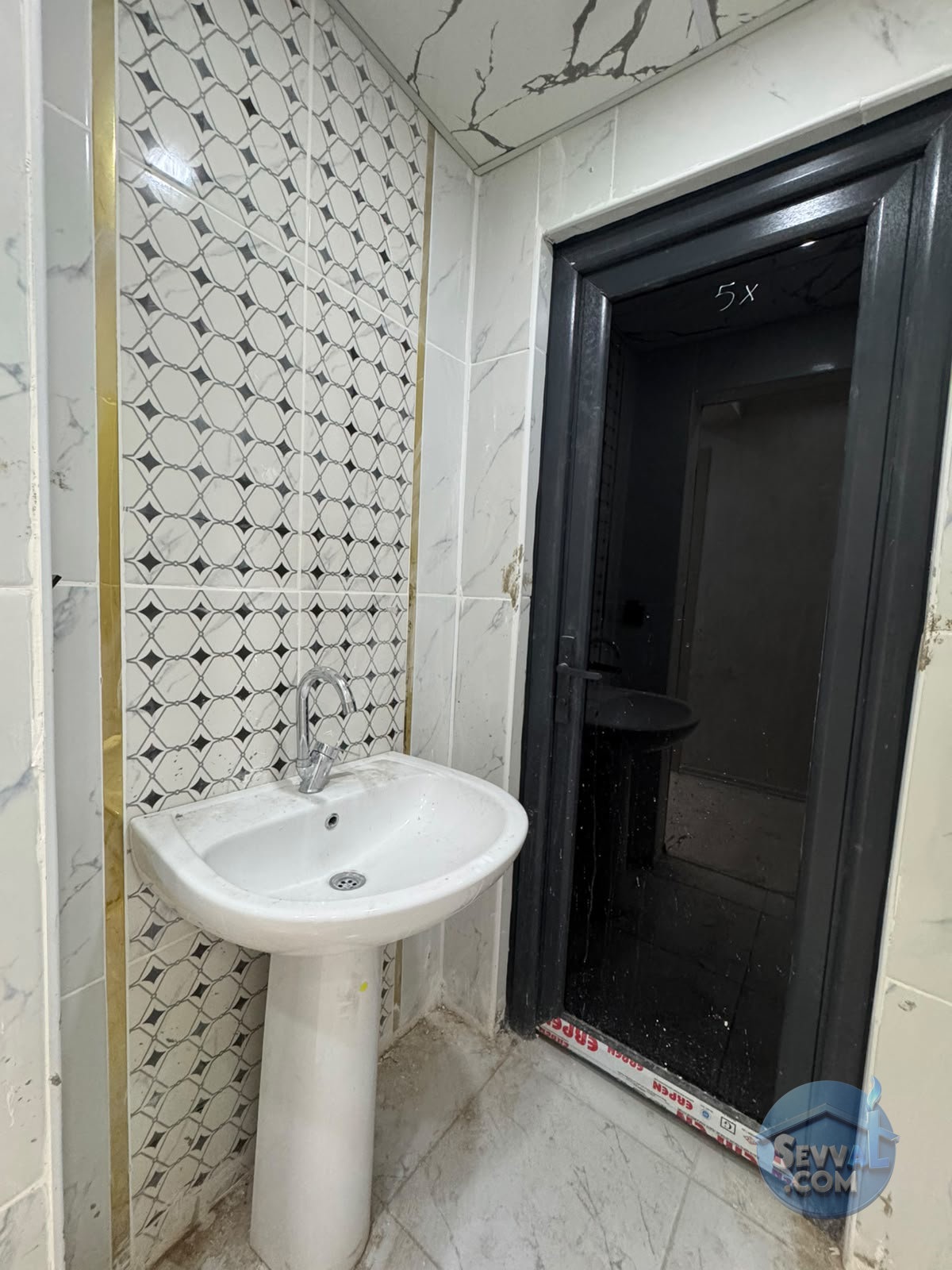 YENİŞEHİR ERTUGRUL ĞAZİ MAH. 5. KAT 4 ODALI 160 m2 İÇİ FULL YAPILI SATILIK İSKAN - ŞANLIURFA HALİLİYE fotoğraf 6