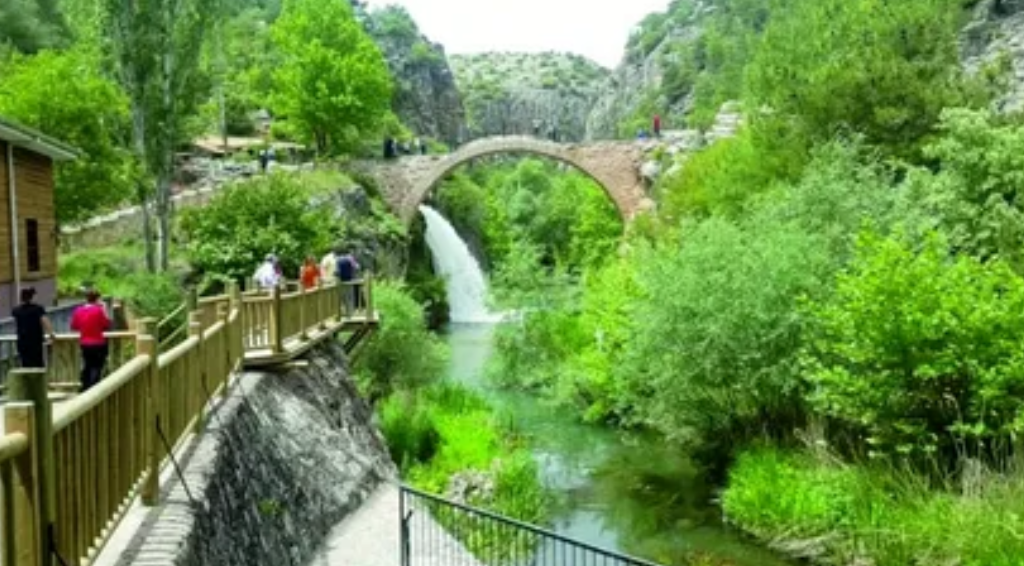 UŞAK KARAHALLI DELİHIDIRLI KÖYÜNDE 847 M² ARSA SATILIKTIR. - UŞAK KARAHALLI fotoğraf 9