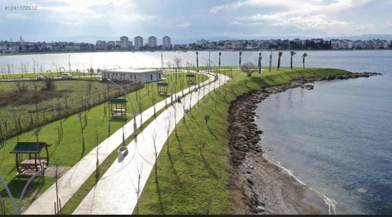 BAYRAMOĞLU'NDA DENİZ MANZARALI PLAJA 200M SATILIK İMARLI ARSA - KOCAELİ DARICA fotoğraf 2