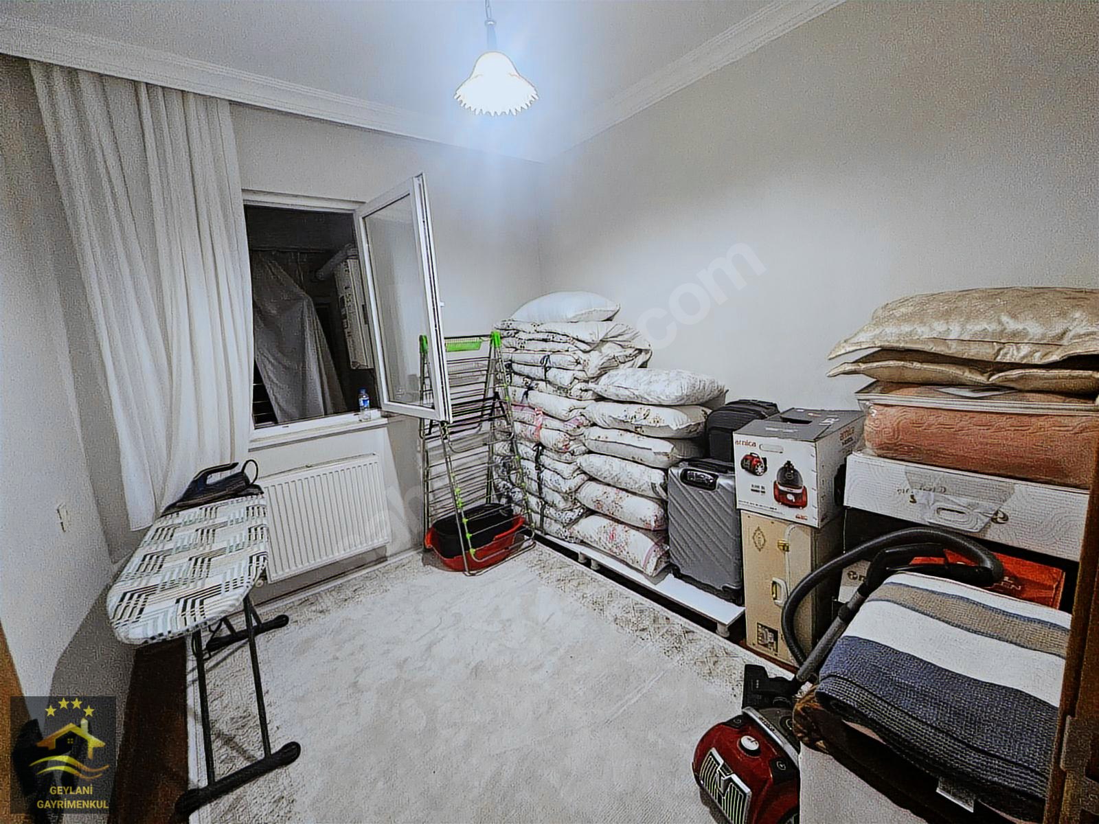 GEYLANİ EMLAKTAN ECE SİTESİNDE ARAKAT SATILIK DAİRE 3.KAT. - ŞANLIURFA HALİLİYE fotoğraf 4