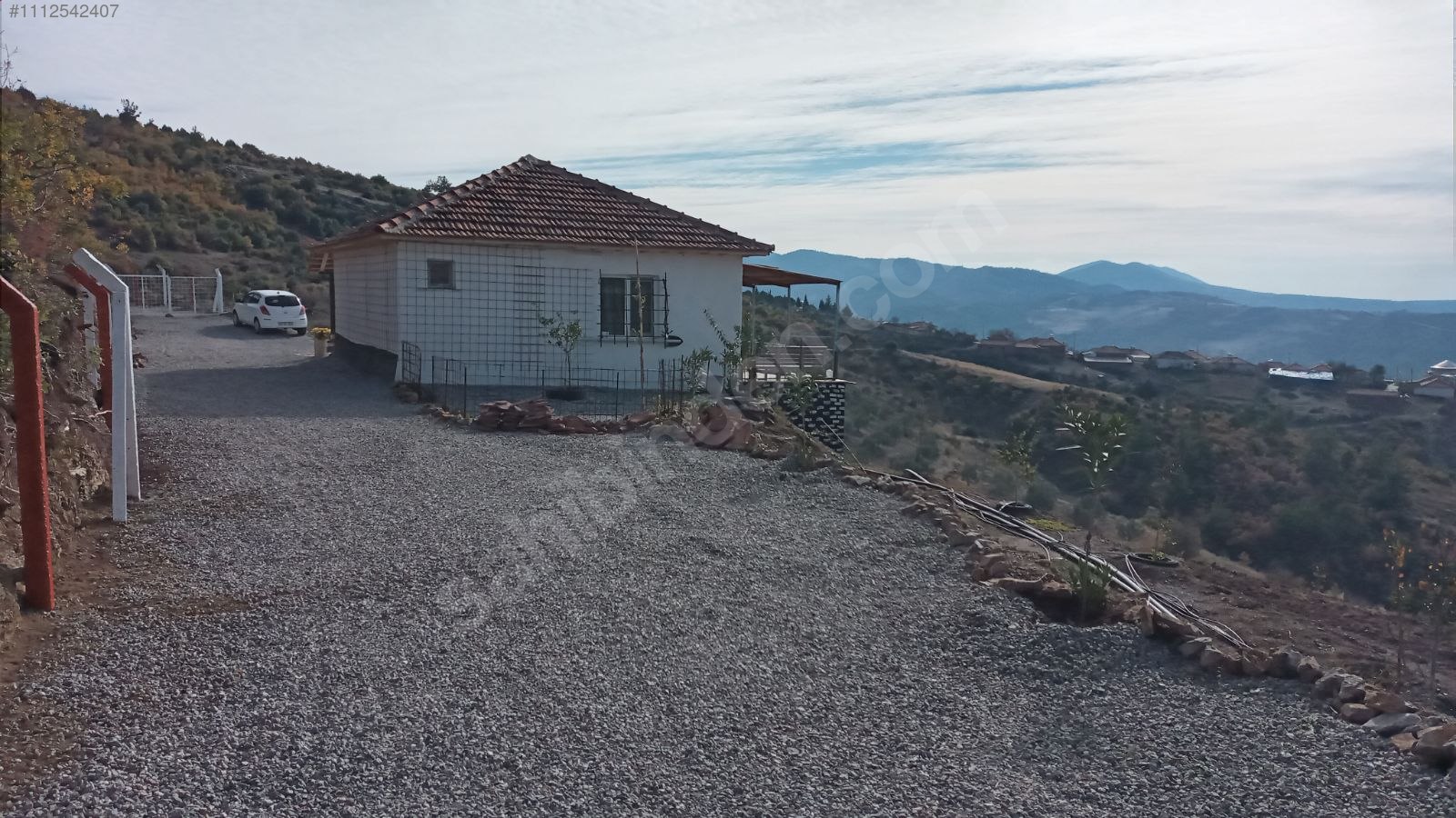 Tarla vasfında köy içi 9.133m2.tek tapulu 1+1 ev. tamamı telcit - MANİSA AKHİSAR fotoğraf 18