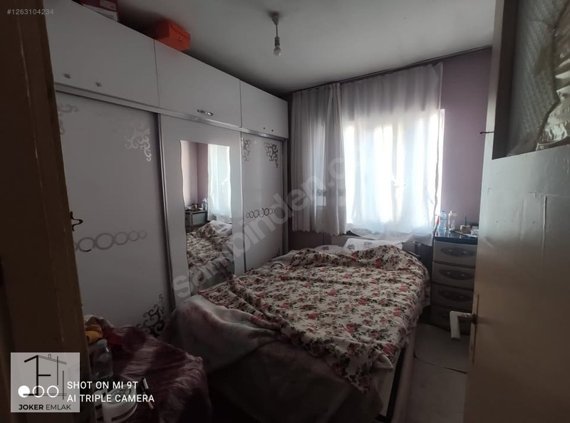 KÜÇÜK ÇARŞI ÜÇGEN PARK YAKINI 3 KATLI SATILIK MÜSTAKİL EV - UŞAK MERKEZ fotoğraf 2