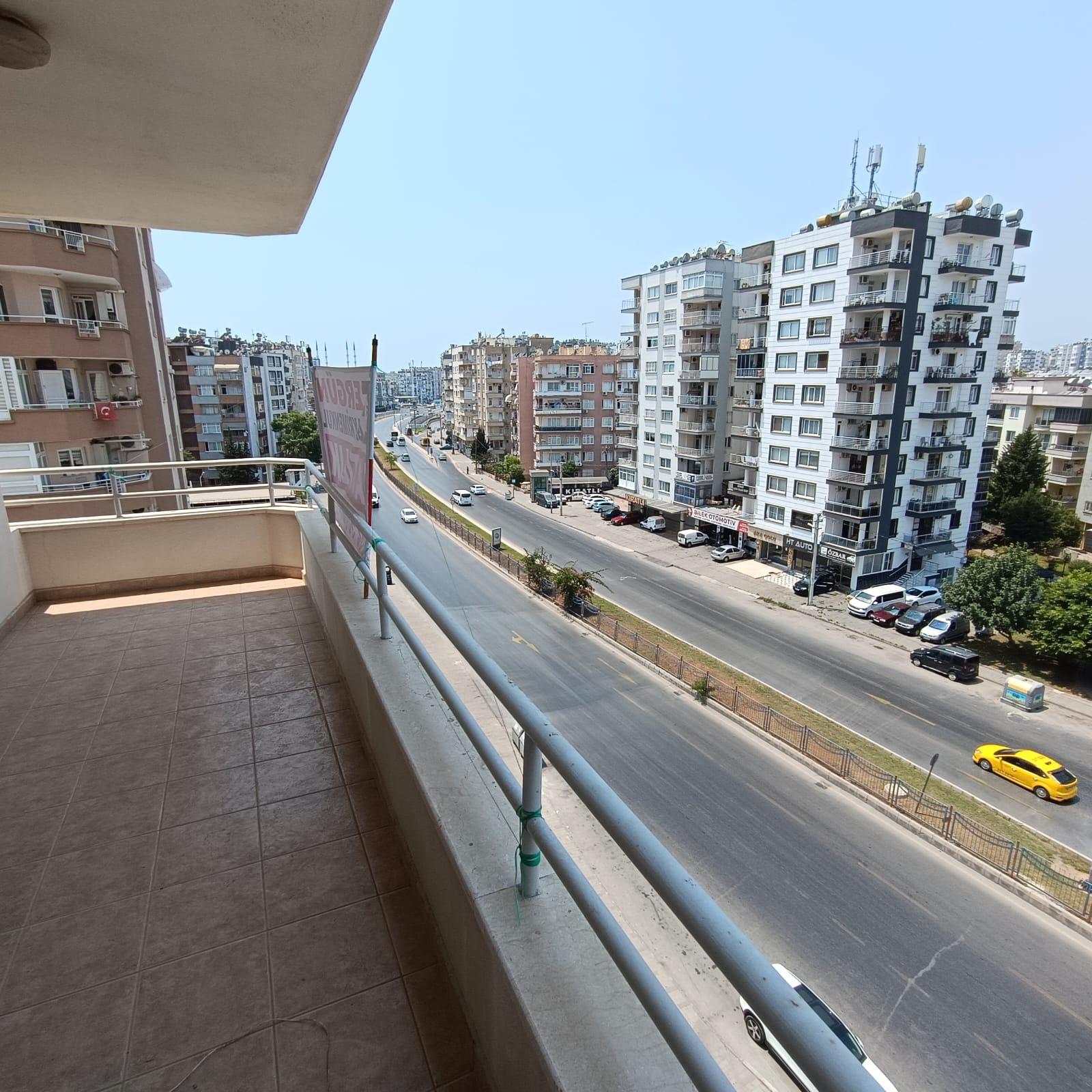 PİRİREİS MAHALLESİ 3+1 GENİŞ OTURUMLU 190M2 EŞYALI DAİRE - MERSİN YENİŞEHİR fotoğraf 30