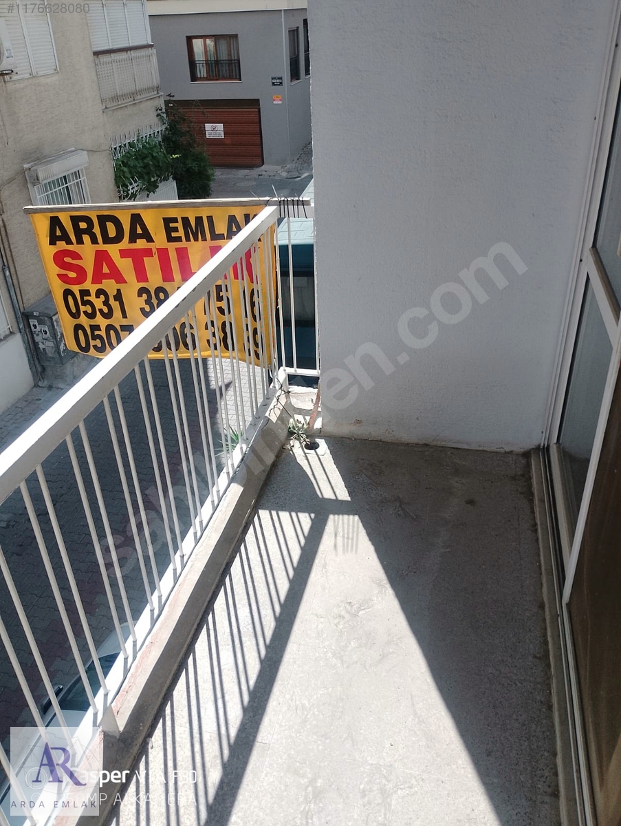 KARŞIYAKA MERKEZDE ÇİFT CEPHE ÇİFT BALKON ARA KAT 3+1 145 M2 - İZMİR KARŞIYAKA fotoğraf 4