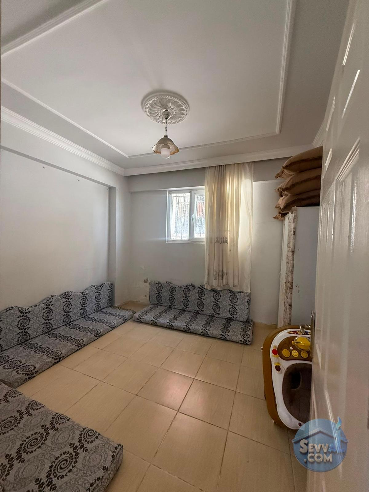 AHMET YESEVİ MAH. YARI BODRUM KAT 3 ODALI 90 m2 DOĞALGAZ KAPIDA BAHÇELİ SATILIK  - ŞANLIURFA HALİLİYE fotoğraf 5