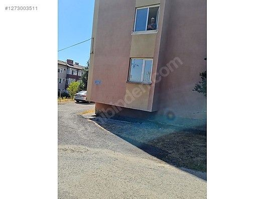 Cadde Emlaktan Beşbinevler Cumhuriyet mh. de harika konumda 3+1 - KARABÜK MERKEZ fotoğraf 2
