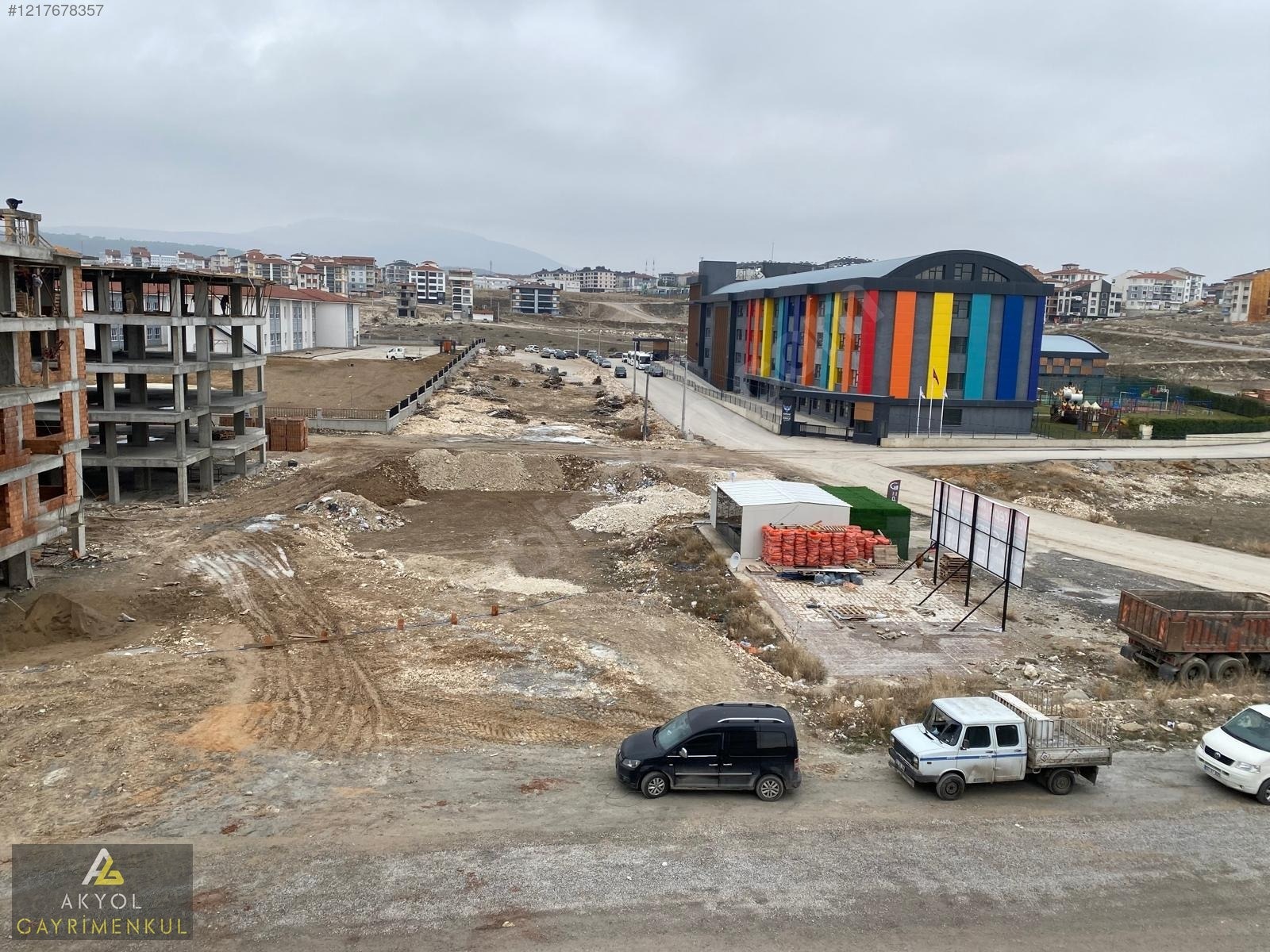 AKYOL'DAN ZAFERTEPEDE SATILIK GARAJLI GENİŞ SIFIR 2+1 DAİRE - KÜTAHYA MERKEZ fotoğraf 13