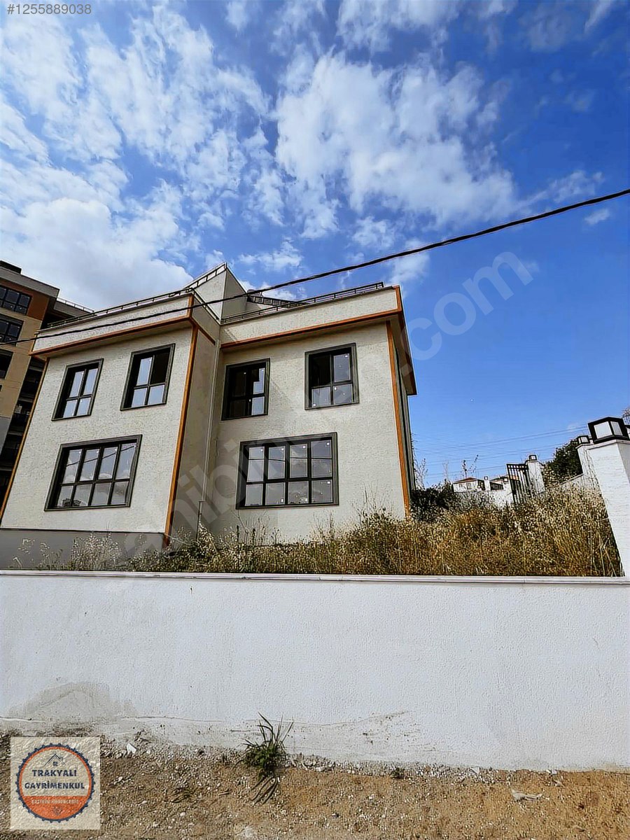 HADIMKÖY MERKEZDE 7+1 SATILIK SIFIR VİLLA - İSTANBUL ARNAVUTKÖY fotoğraf 2