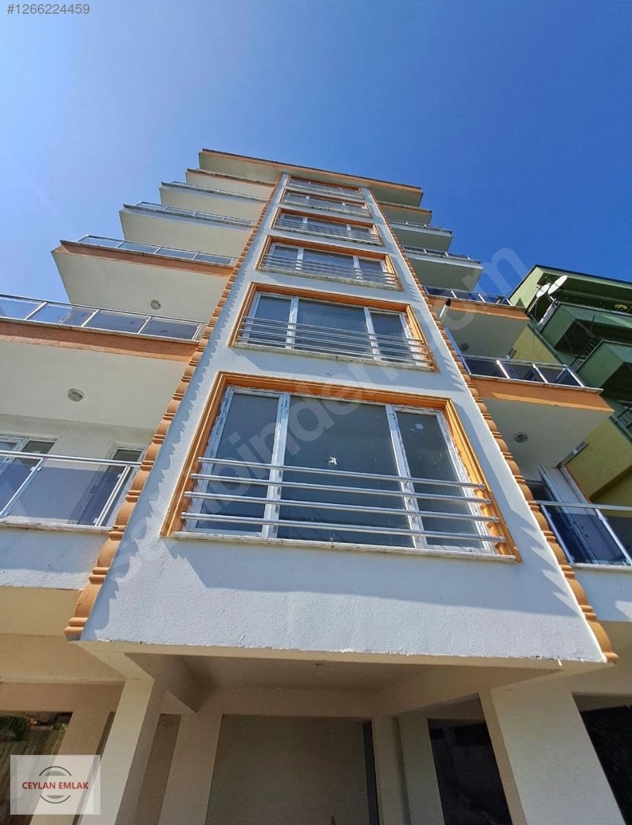 3+1 satılık Doğalgazlı sıfır daire Krediye uygun %80