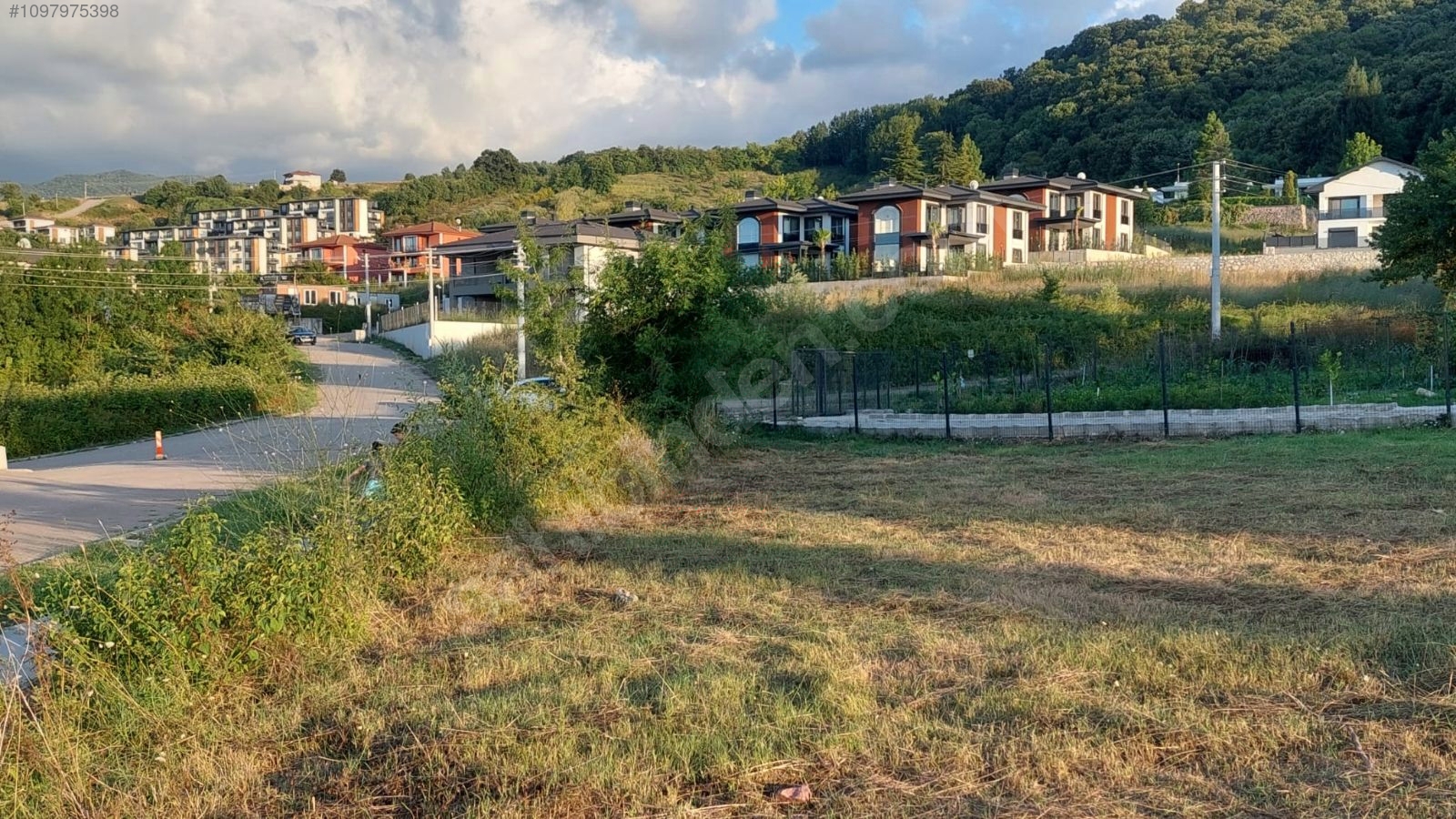YENİKÖYDE YOLA 37 m CEPHELİ DENİZ GÖREN KONUMDA 947 M2 ARSA - KOCAELİ BAŞİSKELE fotoğraf 2