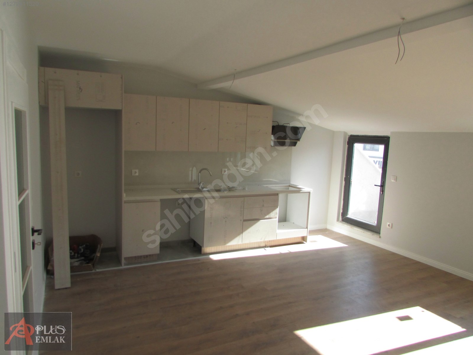 İKİ AYRI DAİRE ŞEKLİNDE 4+2 ASANSÖRLÜ 190M2 GÜNEY CP. 10500000TL - İSTANBUL ÇEKMEKÖY fotoğraf 18