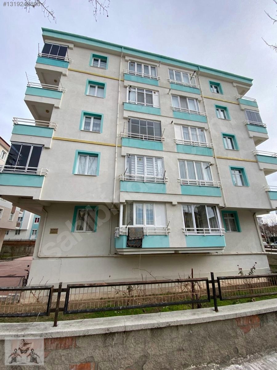ULUKAVAK MAH 3+1DOGAL GAZLI AYRI MUTFAK ARA KATTA SATILIK - ÇORUM MERKEZ fotoğraf 12