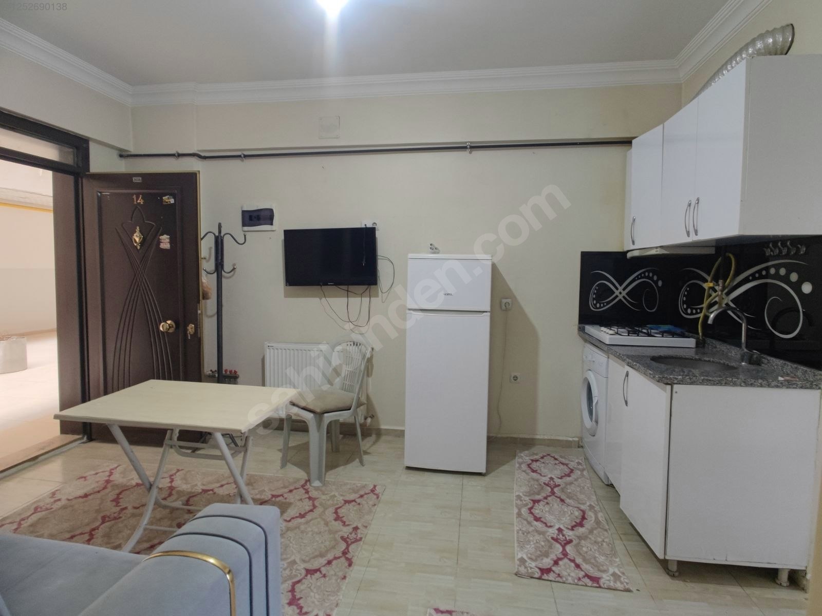 PUSULA EMLAKTAN ÜNİVERSİTE YANI GİRİŞ KAT BALKONLU 2+1 STÜDYO - KİLİS MERKEZ fotoğraf 3