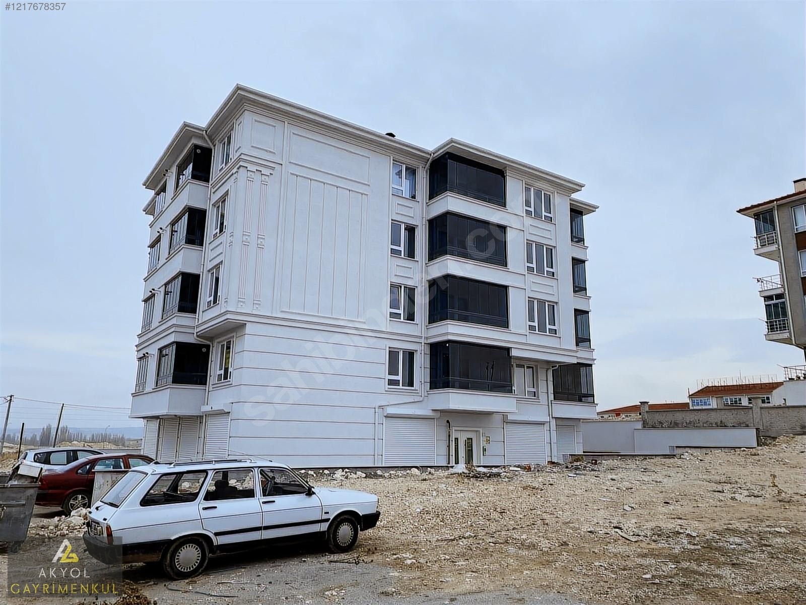 AKYOL'DAN ZAFERTEPEDE SATILIK GARAJLI GENİŞ SIFIR 2+1 DAİRE - KÜTAHYA MERKEZ fotoğraf 2