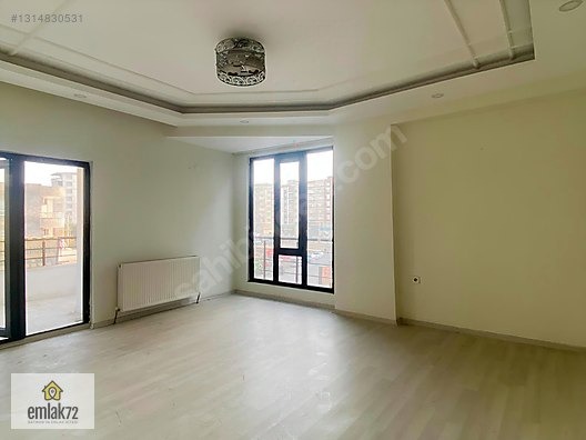 EMLAK 72'DEN KÖRİK MH.WOLKSVAGEN KARŞISINDA(3+1) SATILIK DAİRE - BATMAN MERKEZ fotoğraf 2