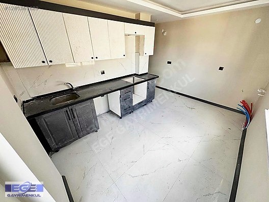 EGE'DEN DURALİ ALIÇ MH ŞEHİTLER CD. YAKINI 130M ARAKAT 3+1 DAİRE - ANKARA MAMAK fotoğraf 2