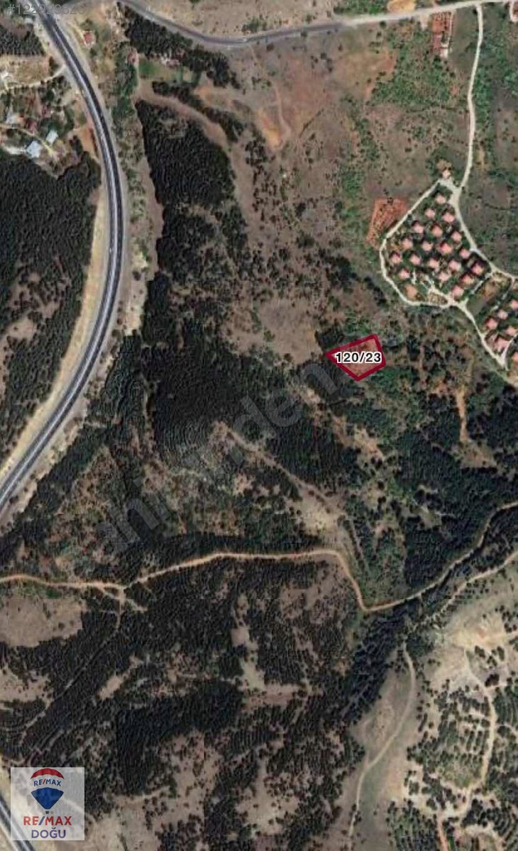 REMAX DOĞUDAN GEZİNDE SATILIK 3.053 M2 TARLA - ELAZIĞ MADEN fotoğraf 4