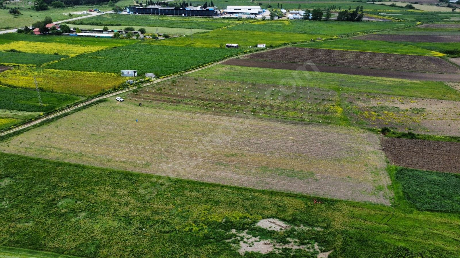 BURSA KARACABEY TOPHİSAR KÖYÜNDE 2.500  M² TARLA SATILIKTIR - BURSA KARACABEY fotoğraf 9