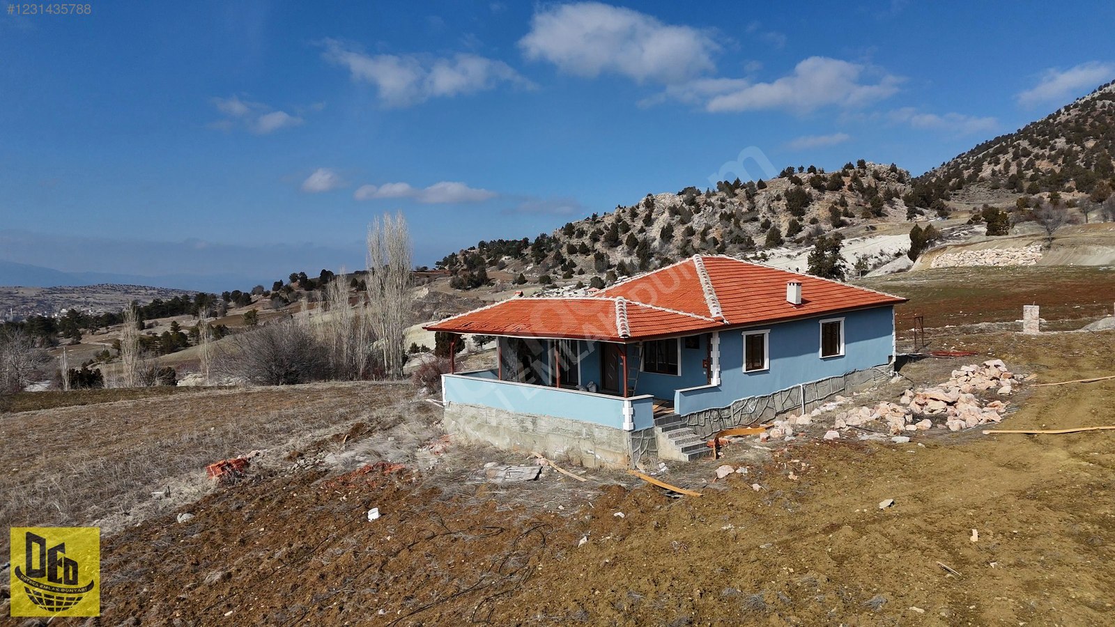 ÇİĞDEMLİ'DE 170m² EVİ OLAN 5.246m² BAHÇE ALANI SATILIK - DENİZLİ ÇAMELİ fotoğraf 2