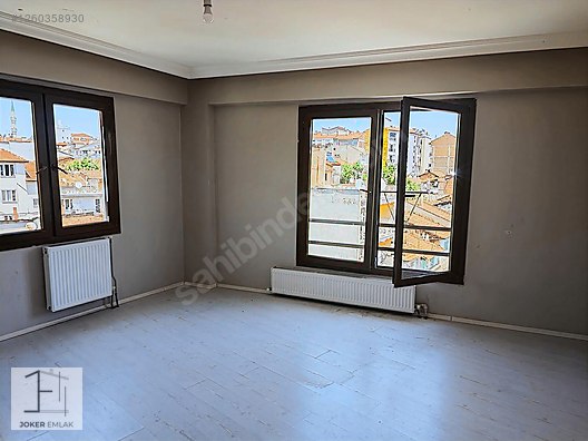 KARAAĞAÇ MAH.ZÜMRÜT CAMİ YAKINI 110 m2 SATILIK 2+1 DAİRE