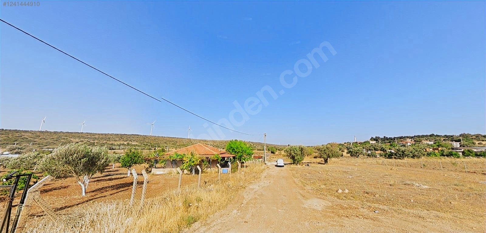 ÇEŞME GERMİYAN KÖYÜNÜN İÇİNDE 1600 METRE FIRSAT TARLA - İZMİR ÇEŞME fotoğraf 3