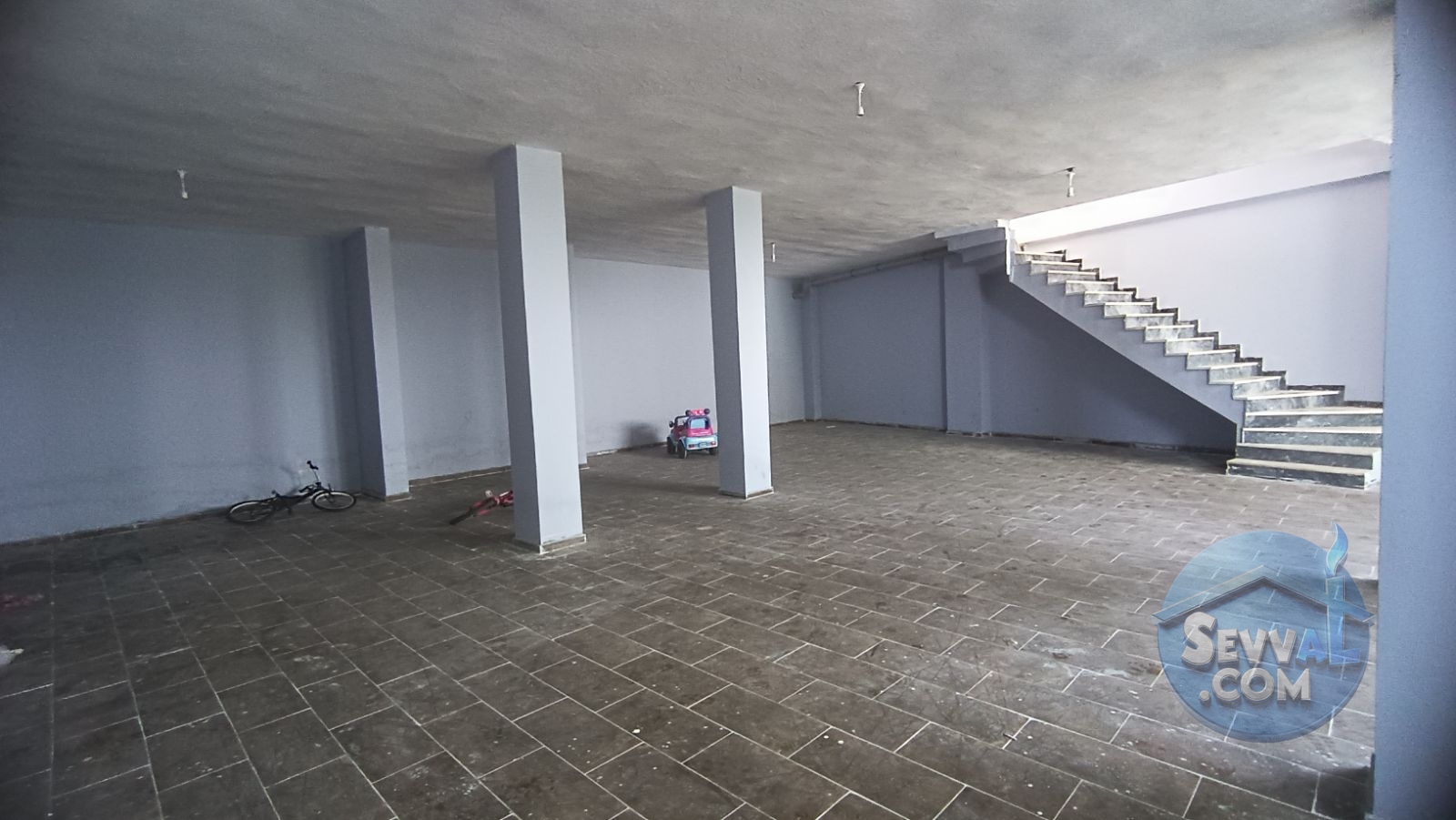ENKA GYO'DAN KİRALIK 180+220 M2 CADDE ÜZERİNDE DUKKAN MAGAZA - Kocaeli Başiskele fotoğraf 9