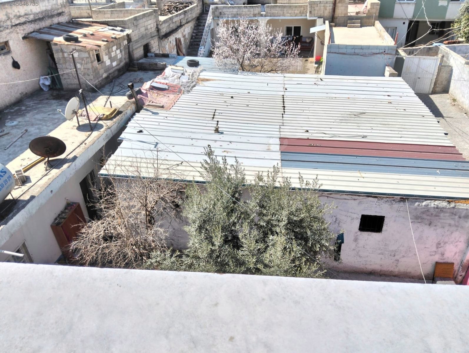 ŞANLIURFA BOZOVA GÖLBAŞI(ADALI) MH’NDE 234 M² AAVLULU KERPİÇ EV SATILIKTIR - ŞANLIURFA BOZOVA fotoğraf 5