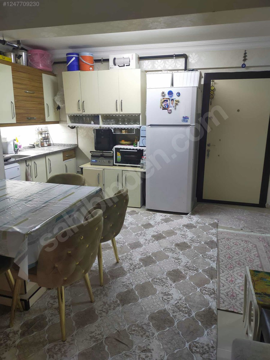 PUSULA EMLAKTAN ÜNİVERSİTE CİVARINDA EŞYASIZ 3+1 STÜDYO TERASLI - KİLİS MERKEZ fotoğraf 2