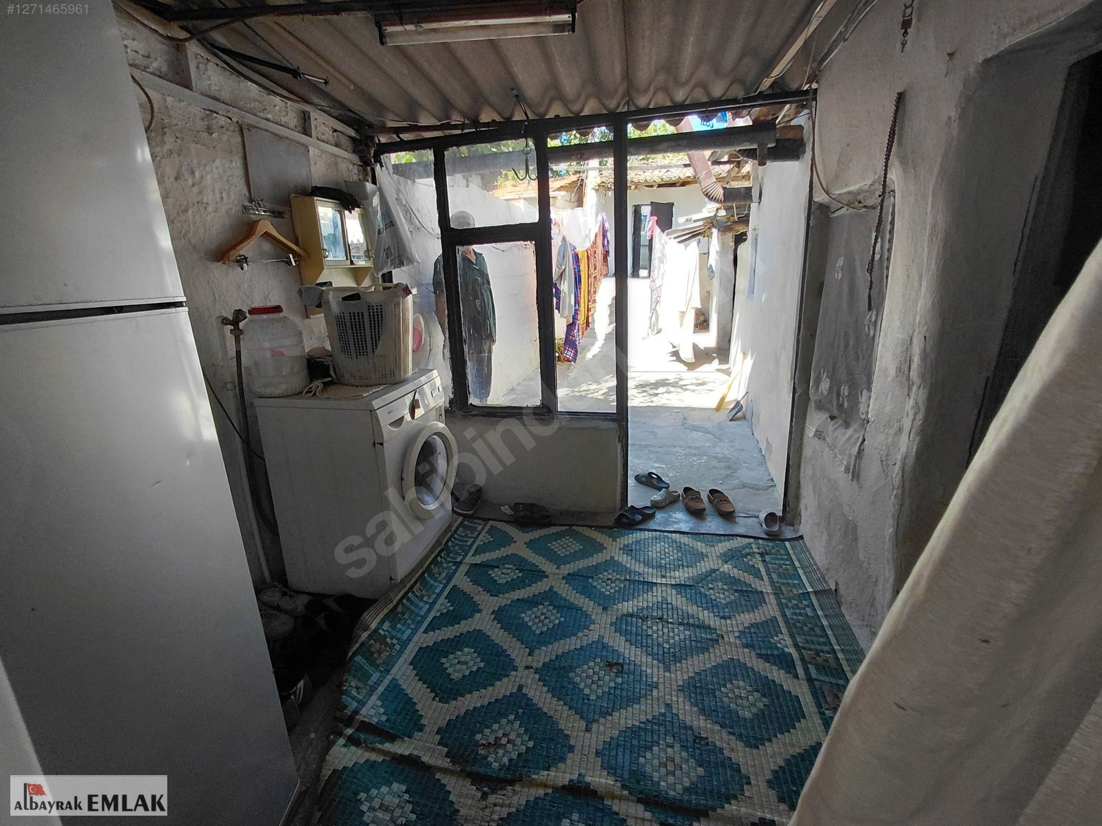 AKHİSAR ZEYTİNLİOVA DA SATILIK 226 M2 ARSA İÇİNDE KÖY EVİ - MANİSA AKHİSAR fotoğraf 4