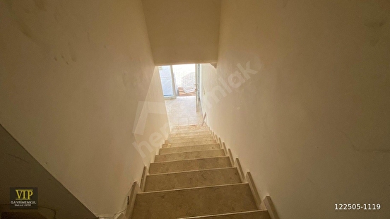 VIP GAYRİMENKUL'den Elmalı Çarşı Merkezde 2 Katlı KİRALIK Köşe Dükkan - ANTALYA ELMALI fotoğraf 2