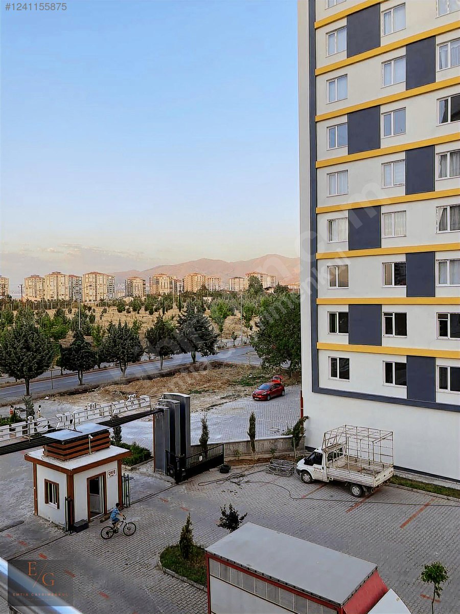 EMTİA'dan YAKINCA'da GÖKTÜRK SİTESİNDE ARA KAT GENİŞ DAİRE - MALATYA YEŞİLYURT fotoğraf 20
